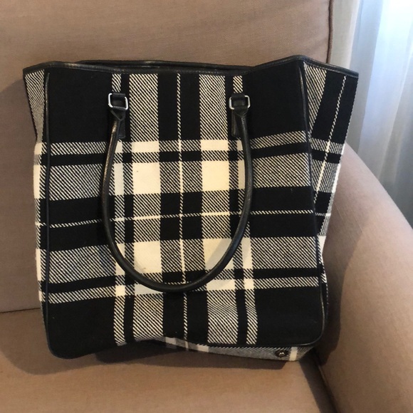 Tote - Picture 1 of 1